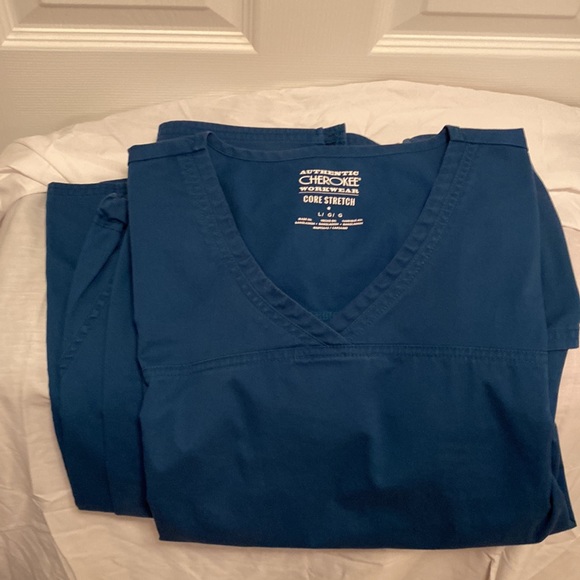Cherokee Workwear Core Stretch Caribbean scrub set…large top & large tall pants - Picture 2 of 2